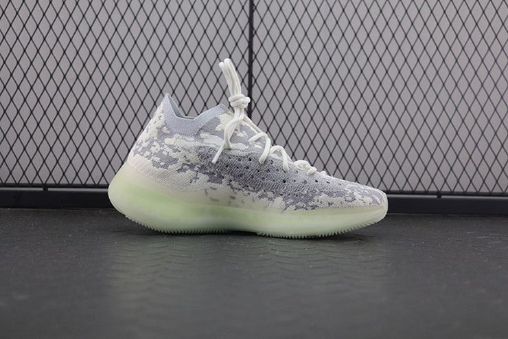 YEEZY 380 에일리언