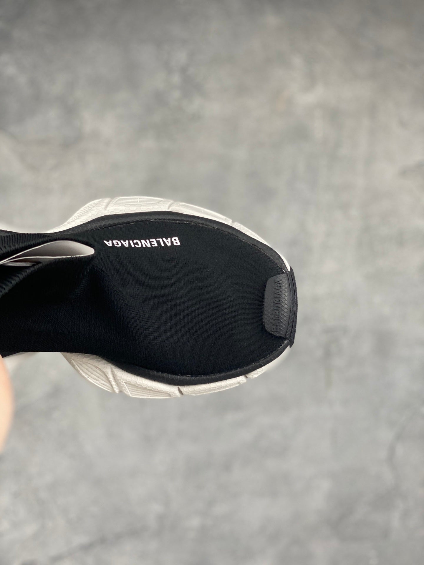 발렌시아가 3XL 스피드러너