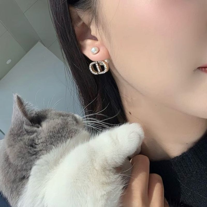 디올 귀걸이