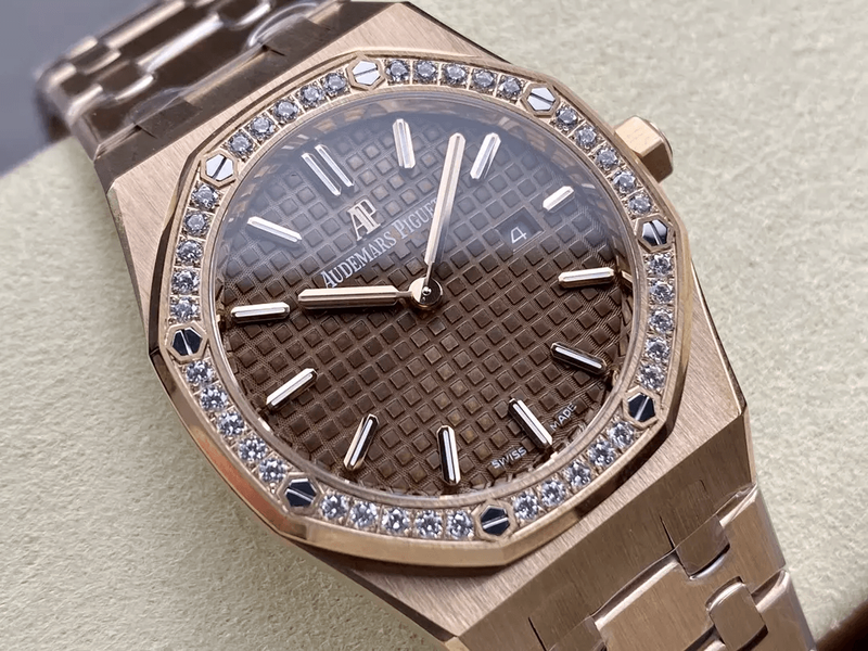 데마피게 로얄오크 67651 초코판 로즈골드 금통 다이아세팅 (33mm,쿼츠)