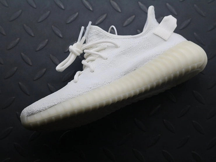 YEEZY 350 V2 트리플 화이트