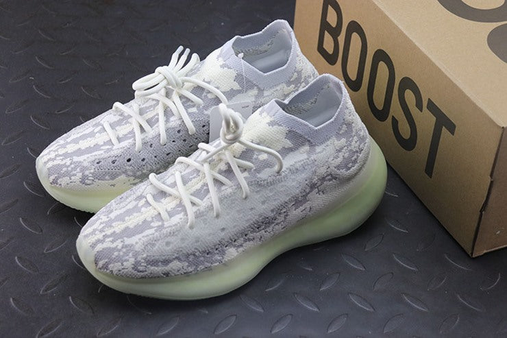 YEEZY 380 에일리언