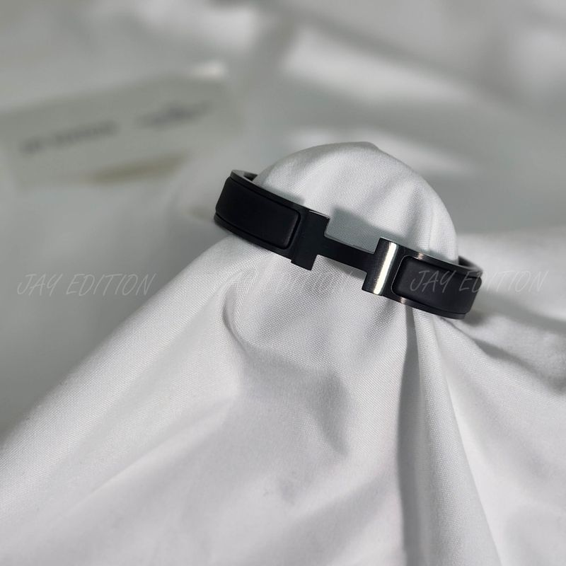 에르메스 Clic HH Bracelet So Black & Noir Mat
