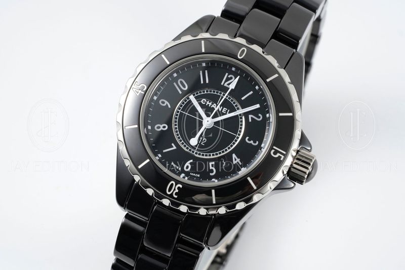 C J12 워치 33mm 블랙 쿼츠