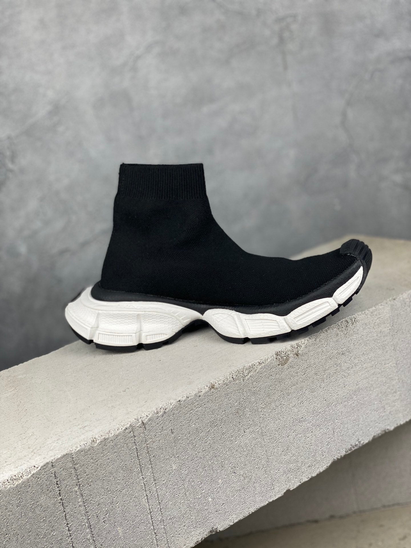발렌시아가 3XL 스피드러너