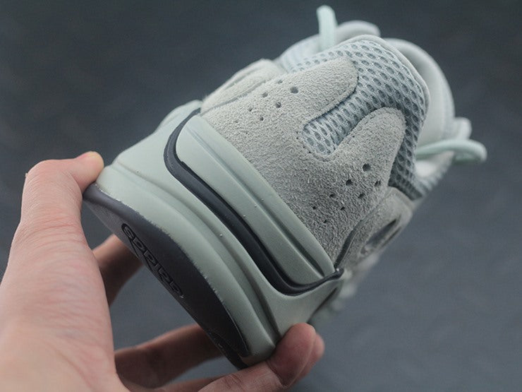 YEEZY 700 솔트