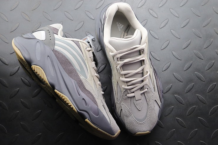 YEEZY 700 테프라