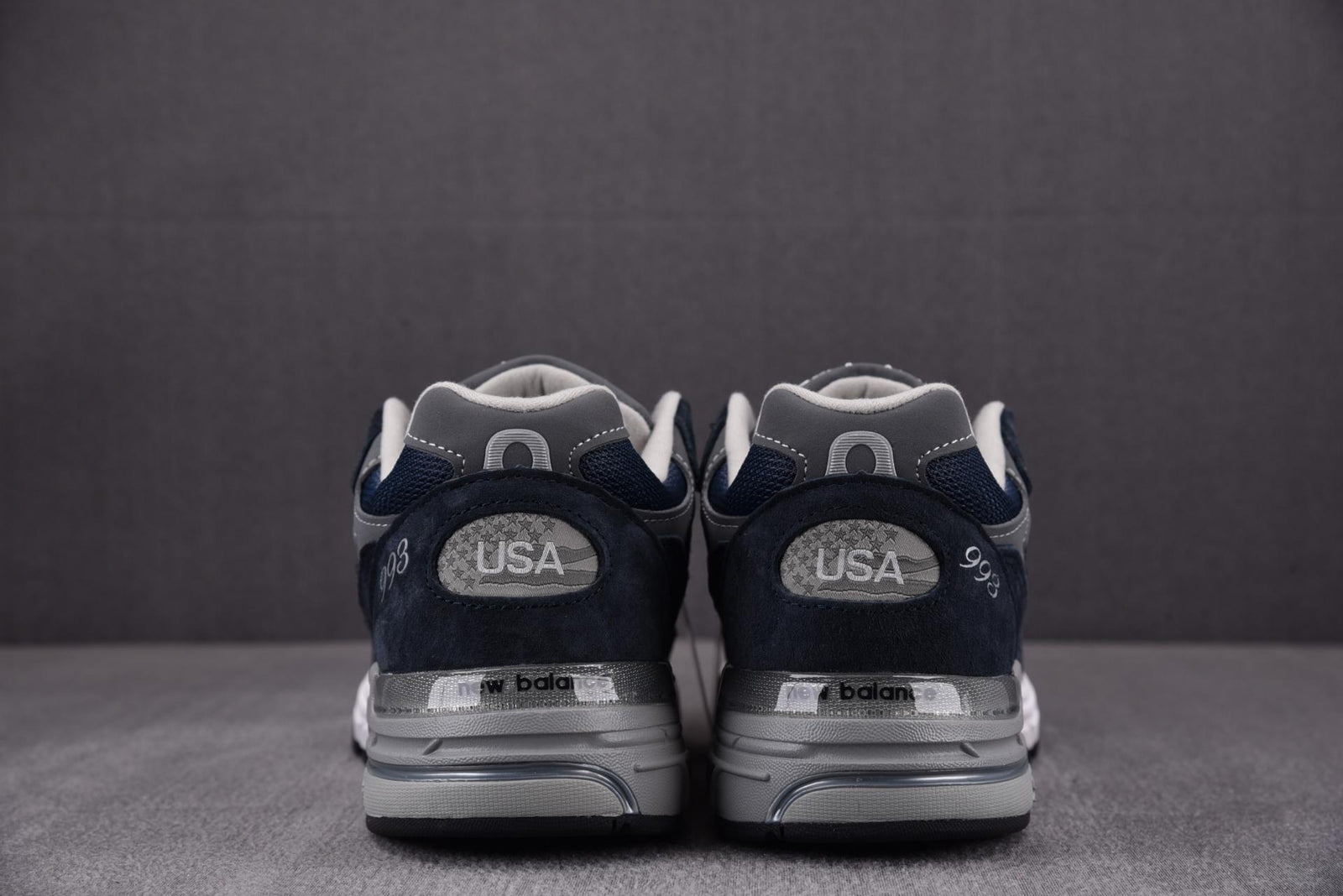 뉴발란스 993 메이드 인 USA 네이비 - D 스탠다드