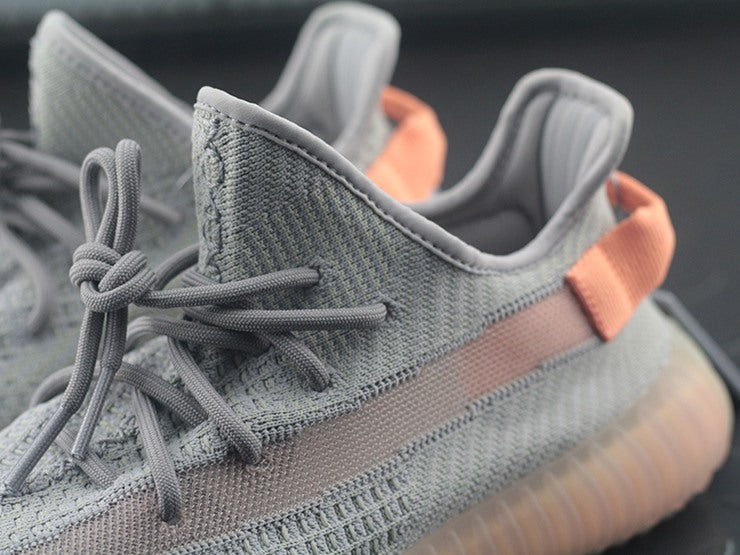 YEEZY 350 V2 트루폼