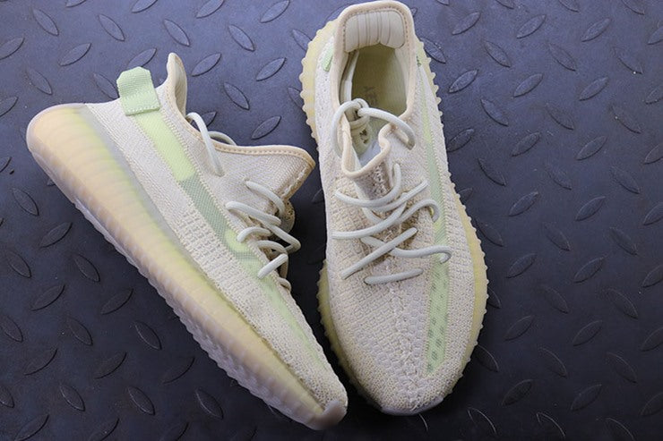 YEEZY 350 V2 플랙스