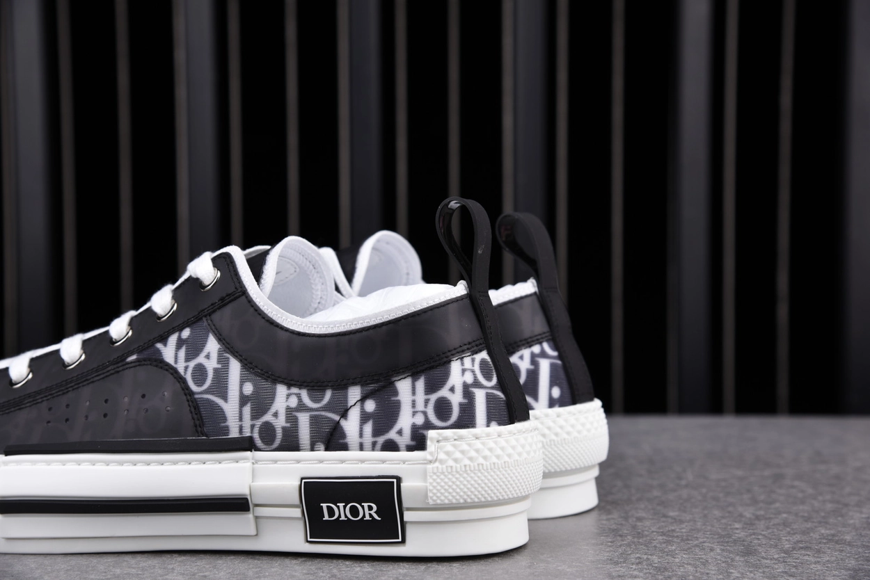 디올 B23 로우탑 스니커즈