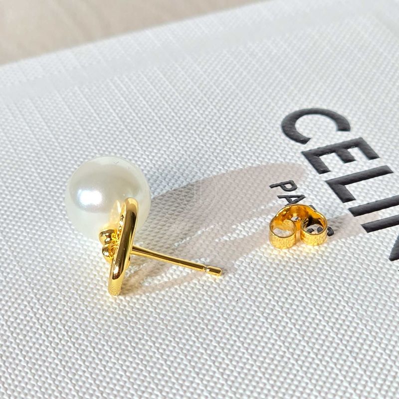 CEL 귀걸이