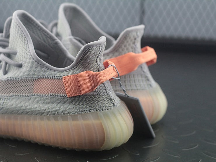 YEEZY 350 V2 트루폼