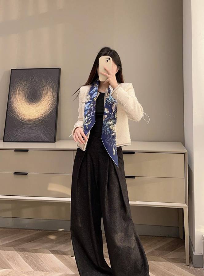 디올 스카프 19