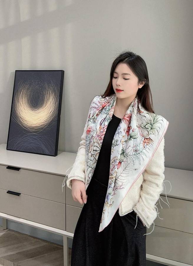 디올 스카프 19