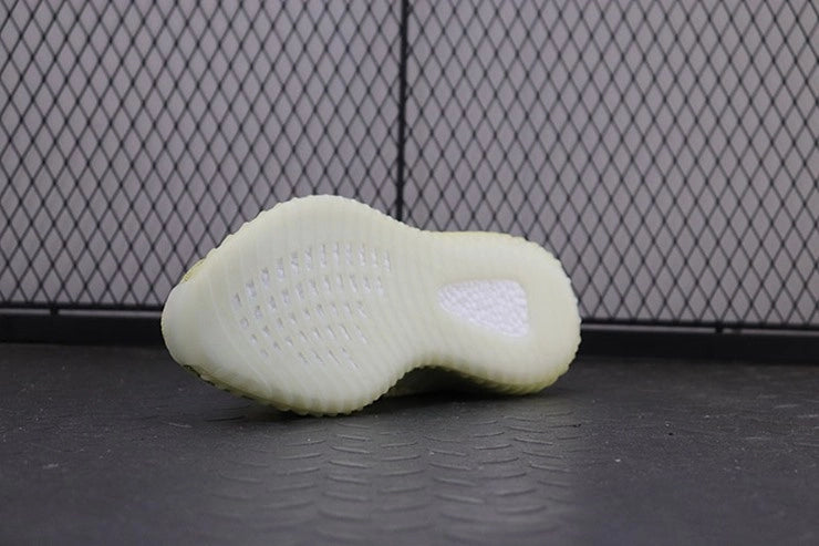 YEEZY 350 V2 마쉬