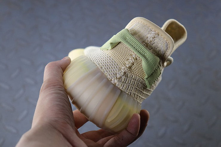 YEEZY 350 V2 플랙스