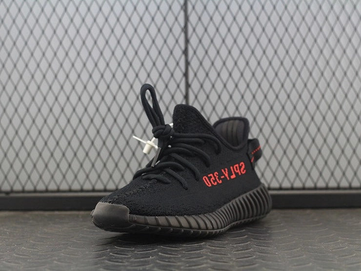 YEEZY 350 V2 브레드