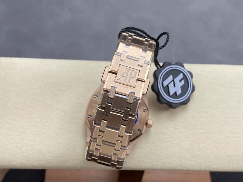 데마피게 로얄오크 67651 초코판 로즈골드 금통 다이아세팅 (33mm,쿼츠)