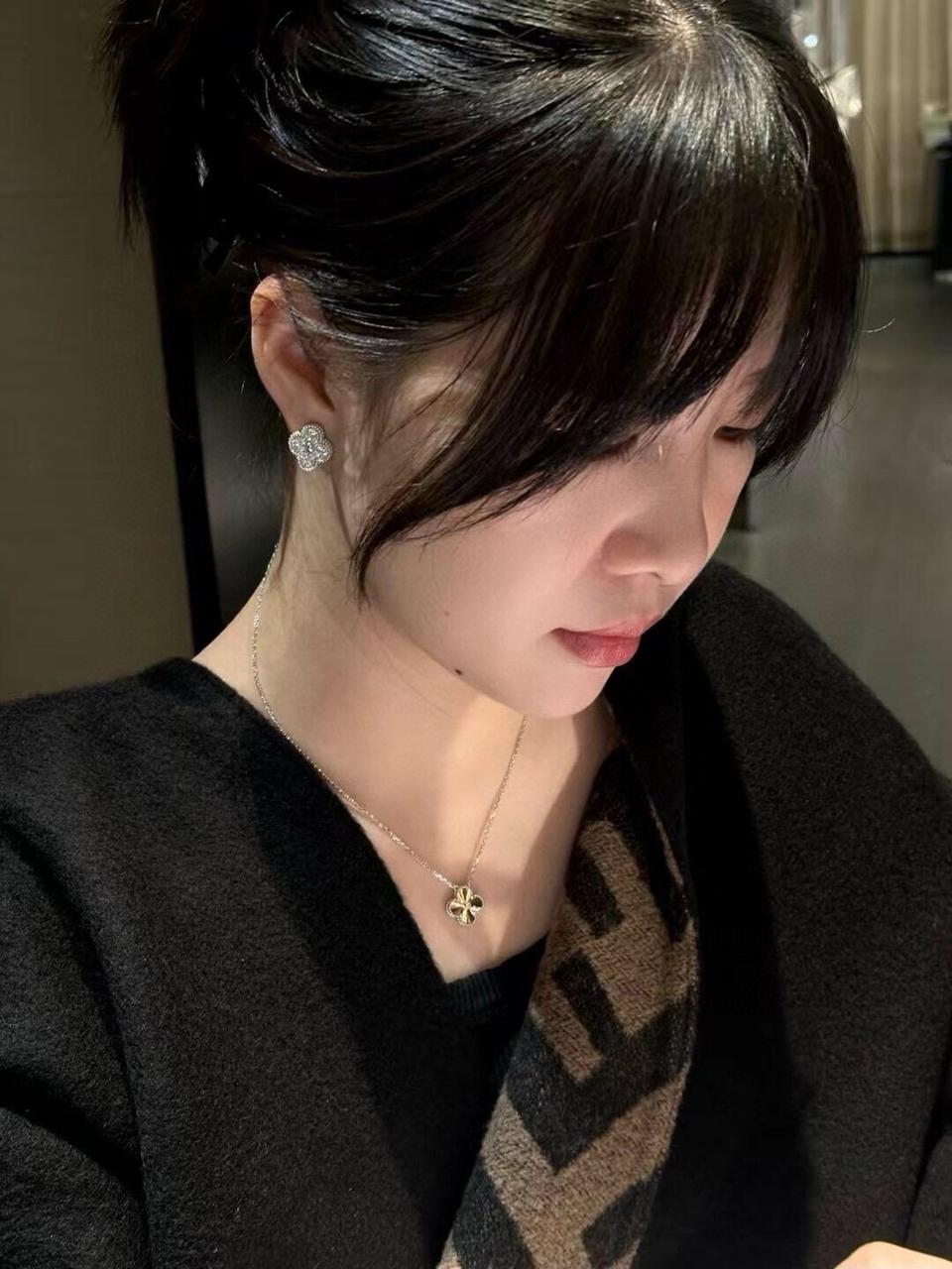 반클리프 빈티지 홀리데이 24 알함브라