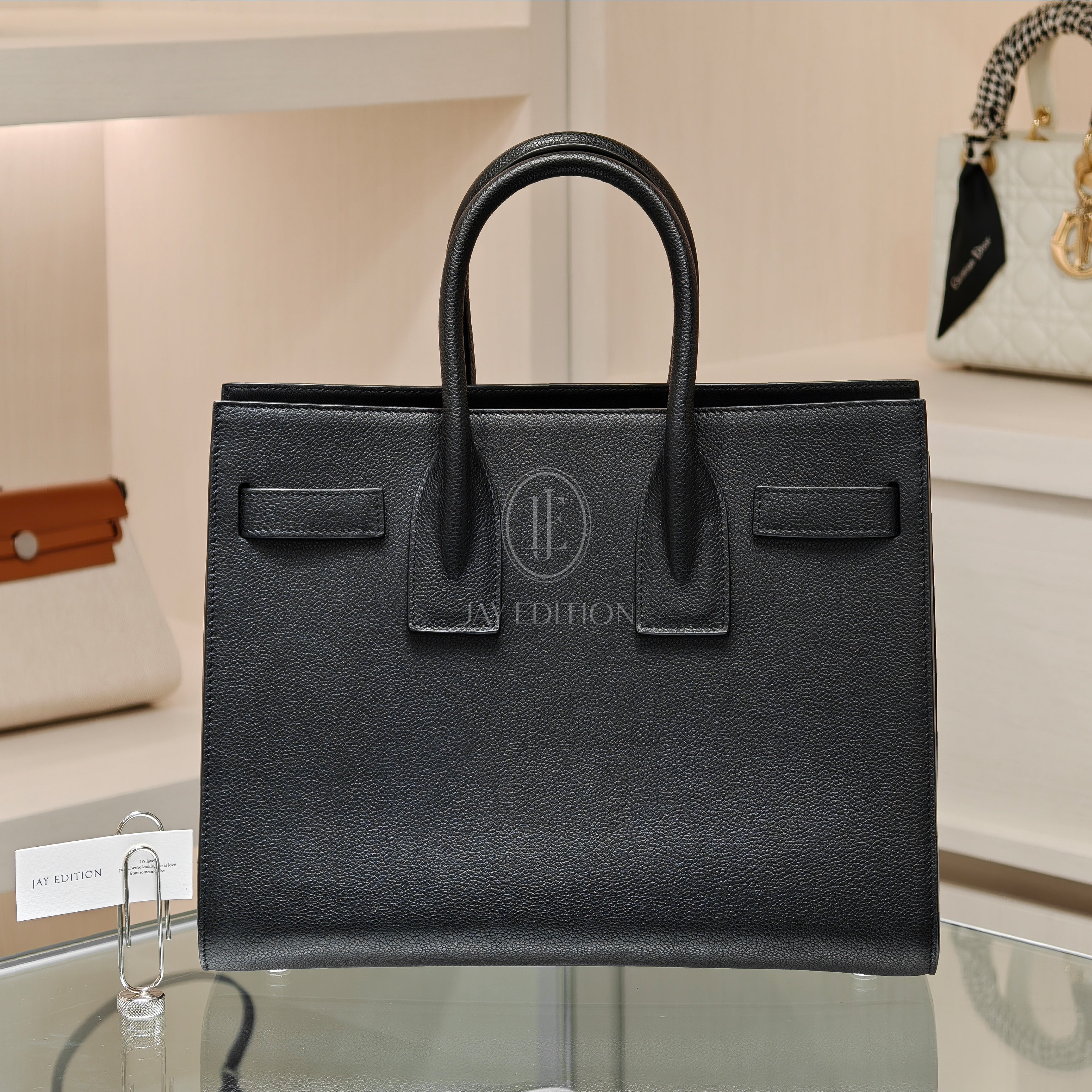생로랑 삭 드 주르 서플 브리프케이스 그레인 레더