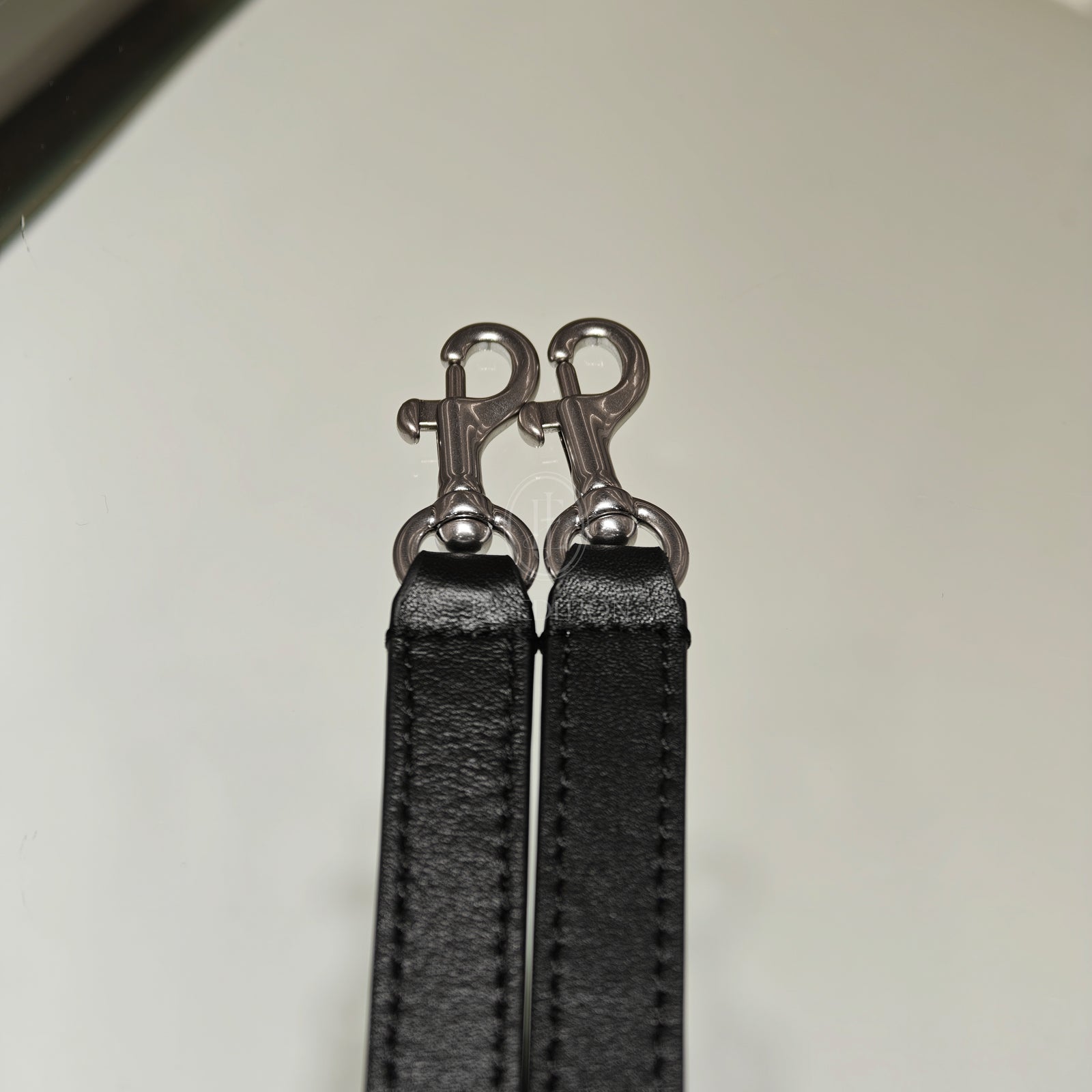 발렌시아가 로데오 핸드백 미디움