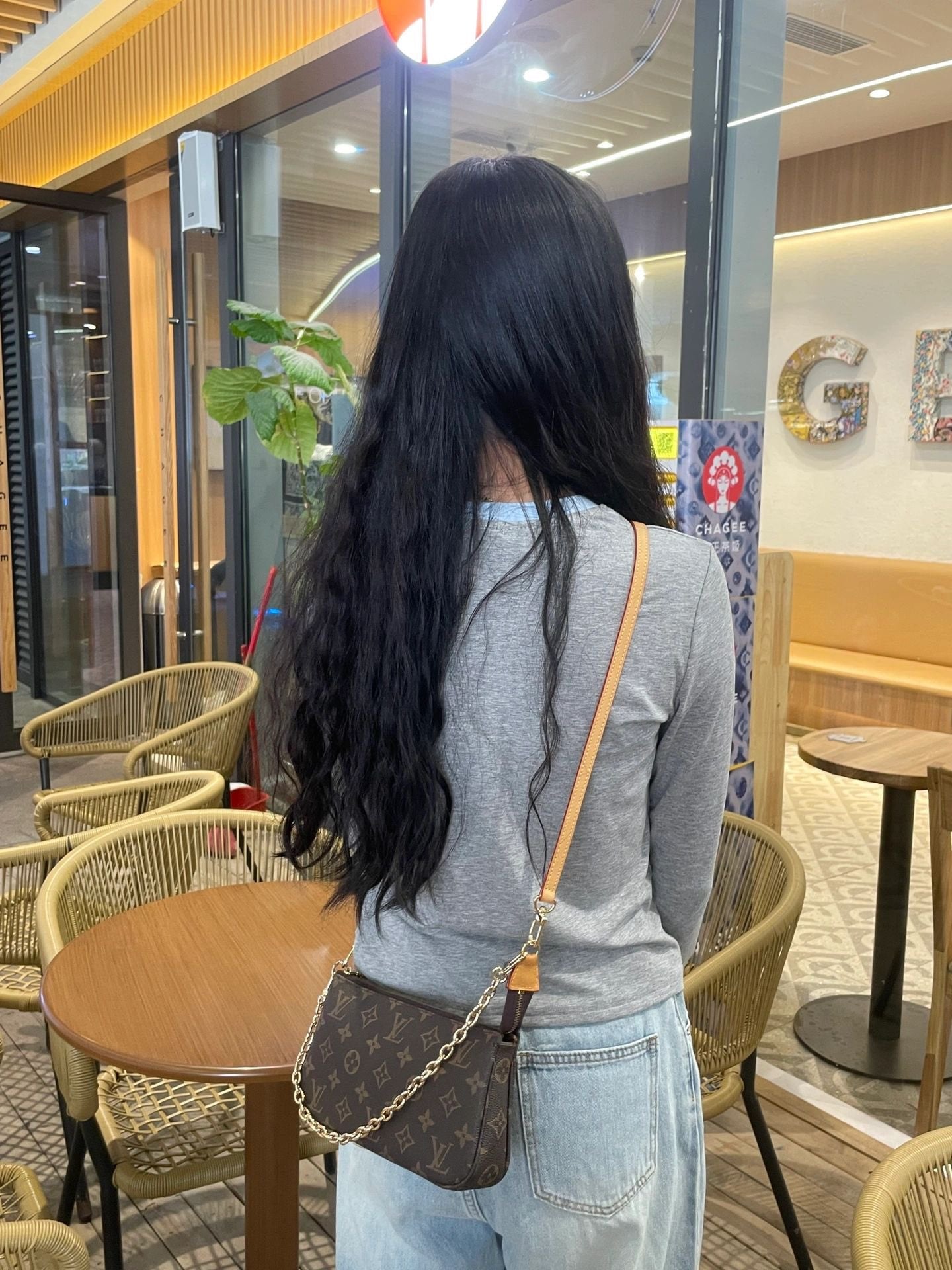 루이비통 포쉐트 악세수아