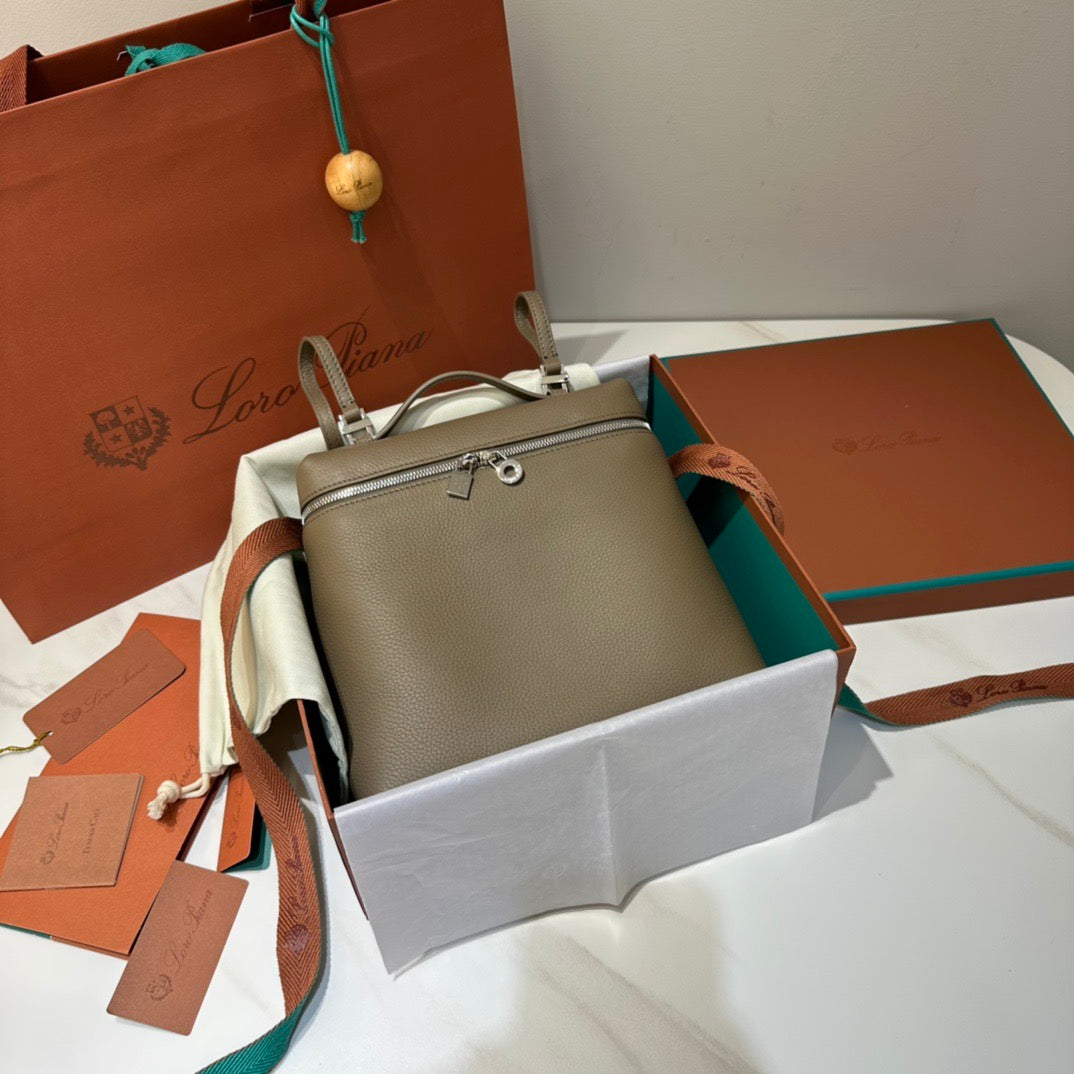 LP 엑스트라포켓 백팩 L23.5 (웜 매스틱)
