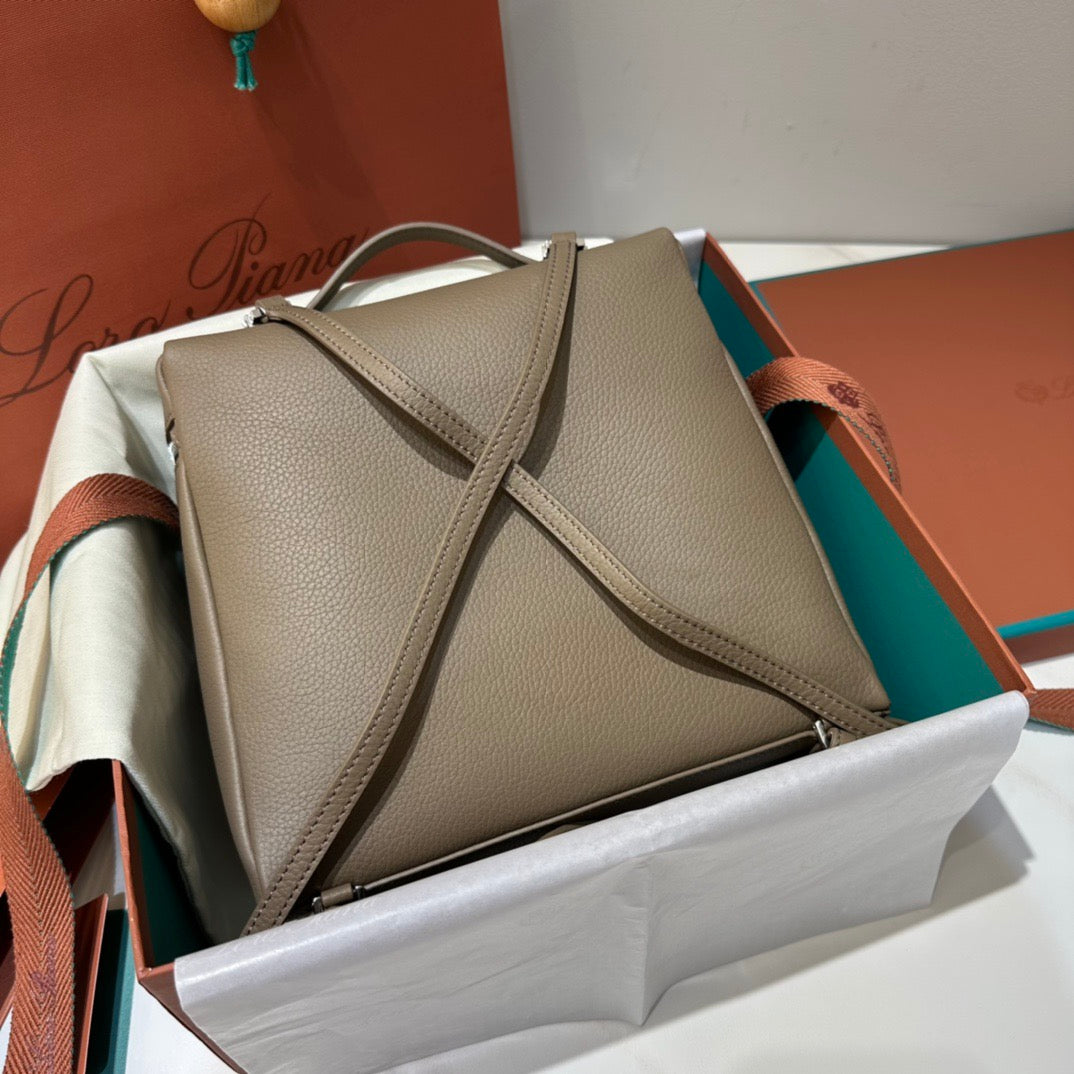 LP 엑스트라포켓 백팩 L23.5 (웜 매스틱)