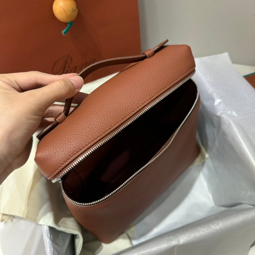 LP 엑스트라포켓 백팩 L23.5 (퀴멜)
