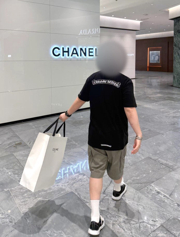 크롬하츠 스크롤 로고 티셔츠