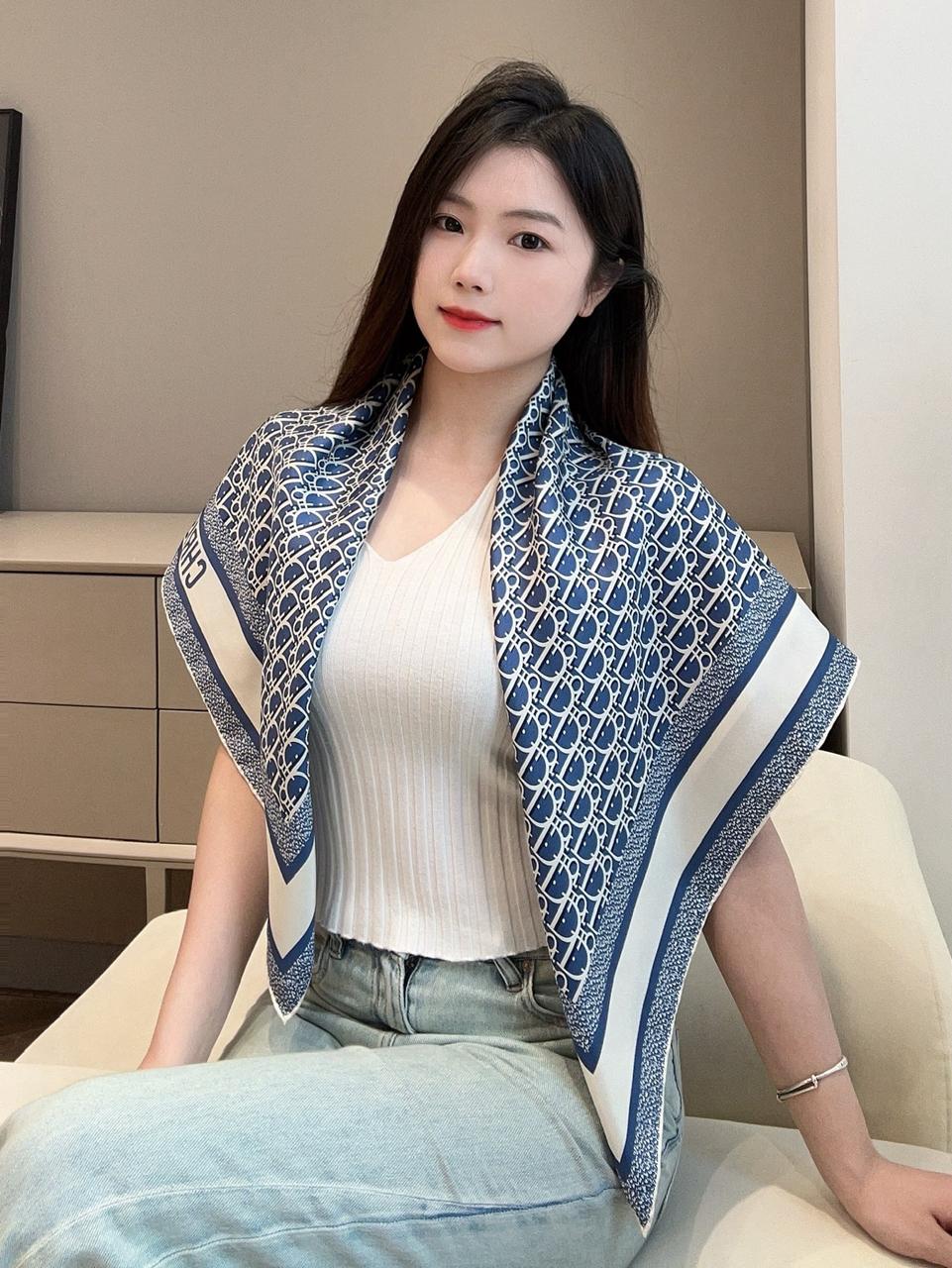 디올 스카프 3