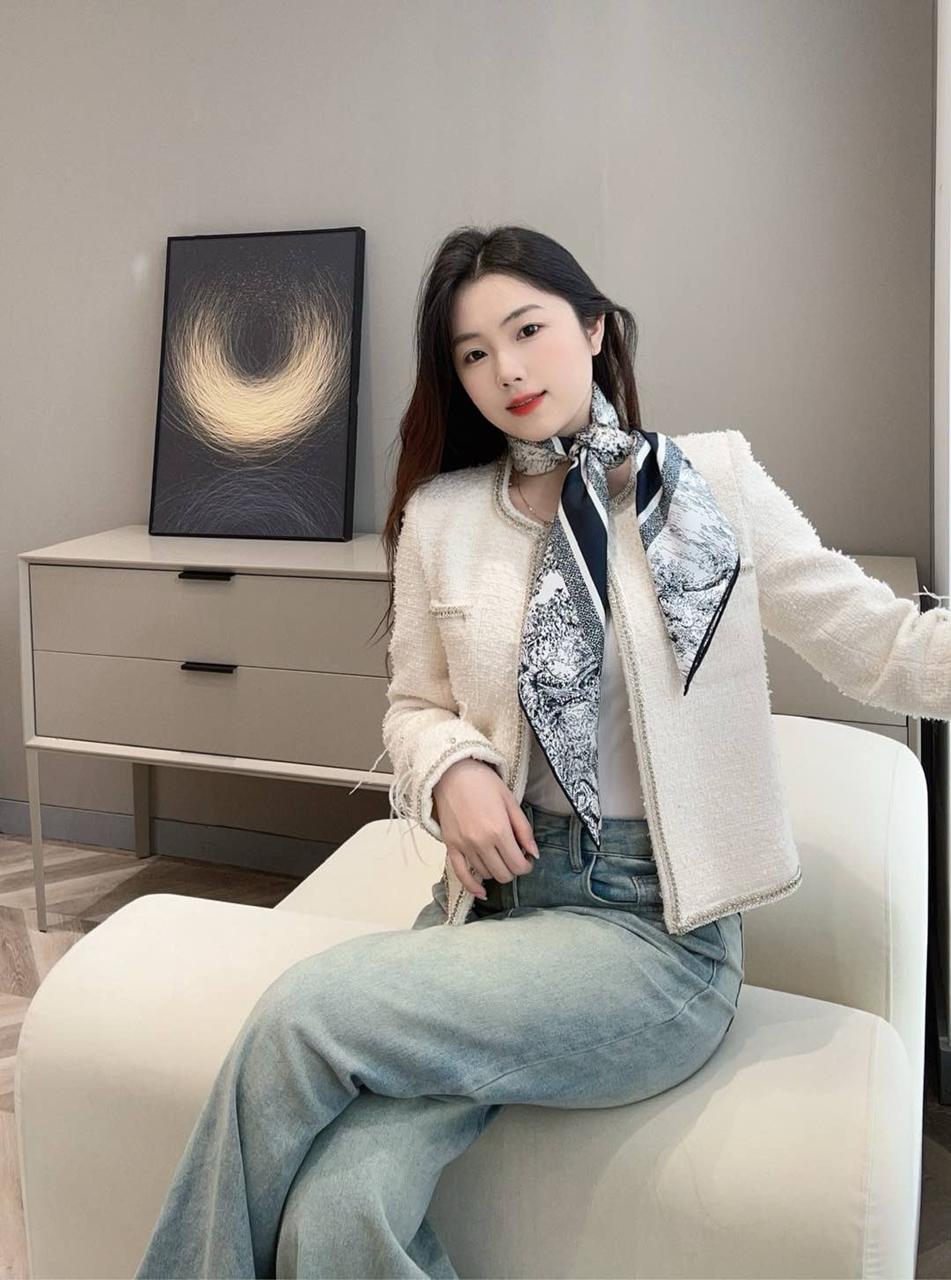 디올 스카프 12