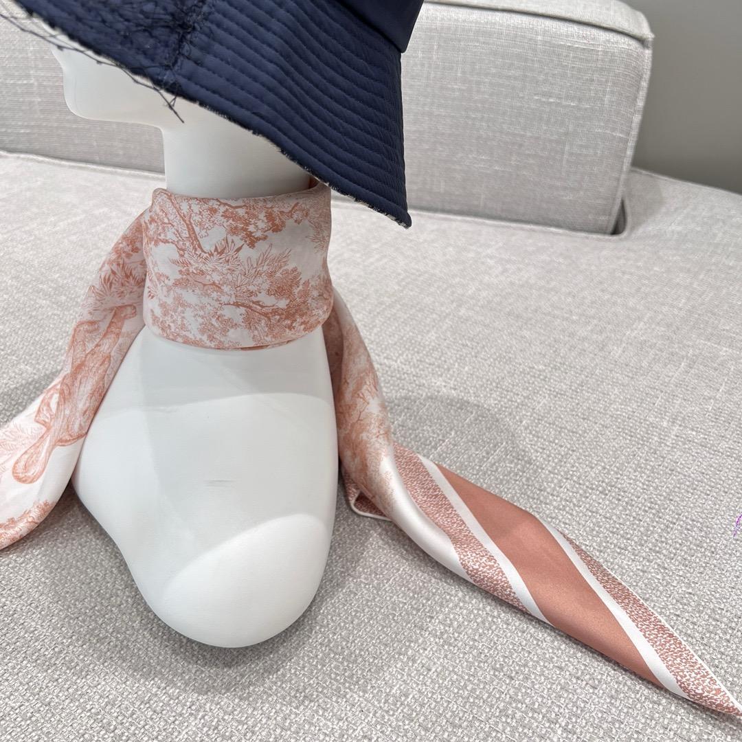 디올 스카프 11