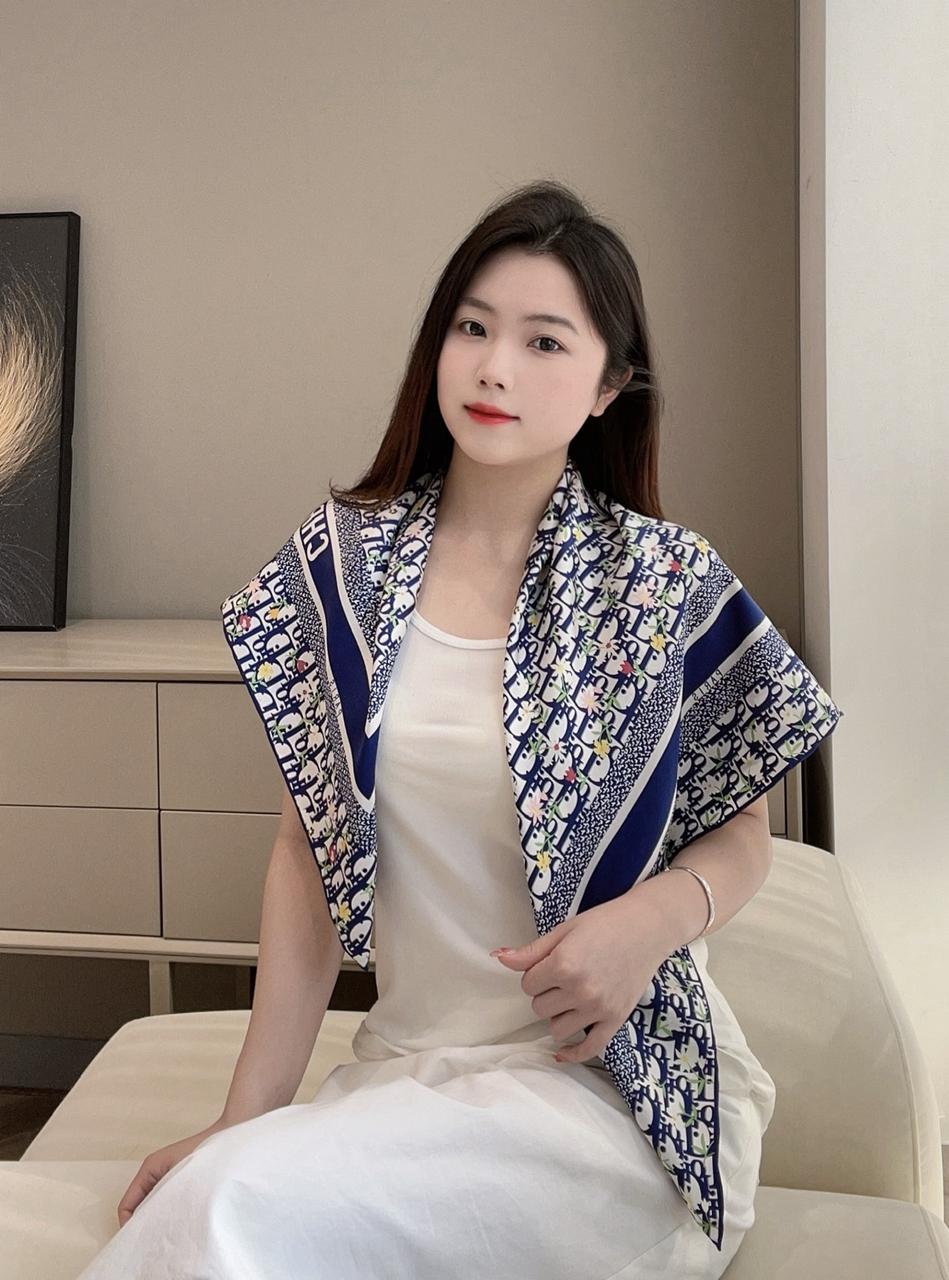 디올 스카프 8