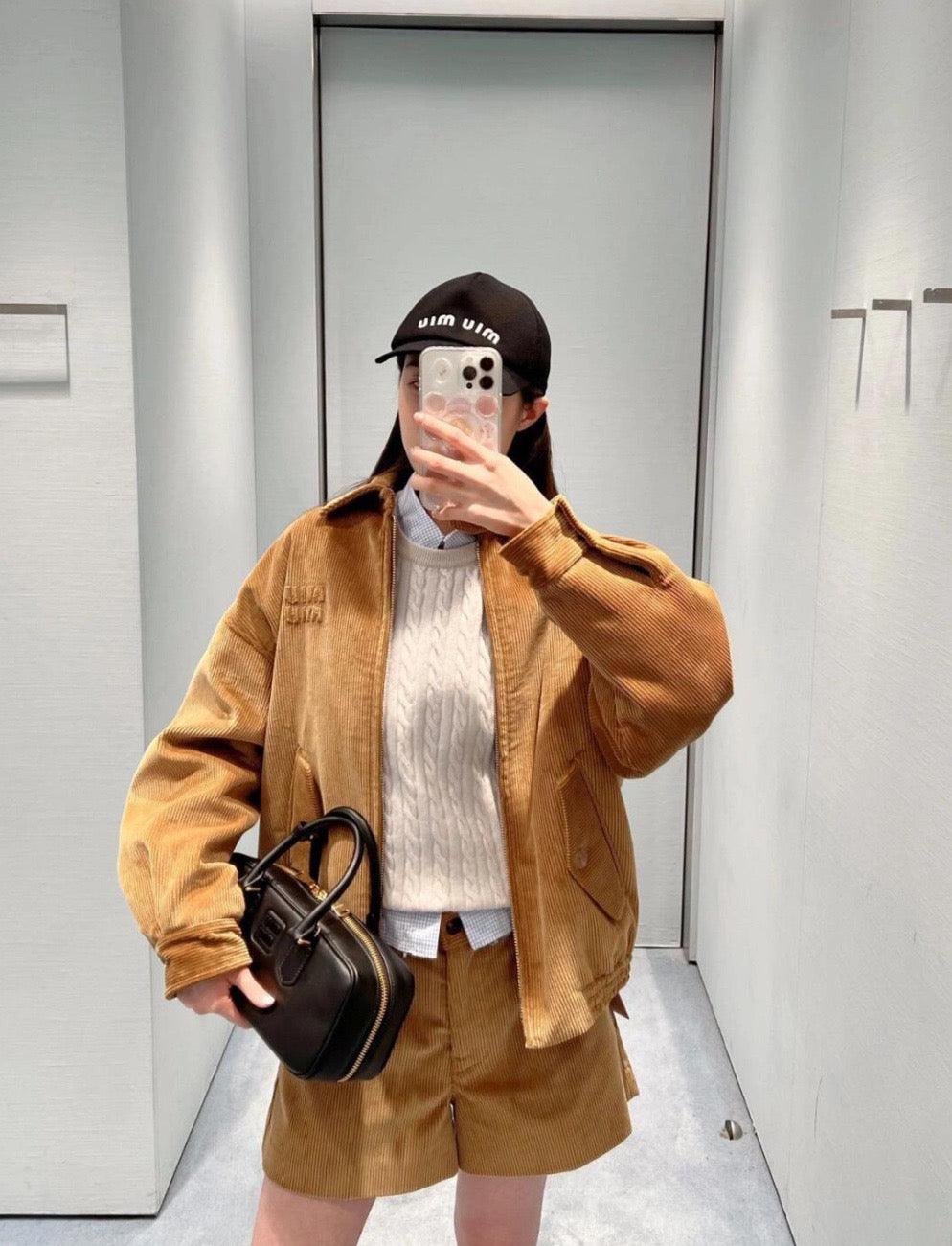미우미우 아르카디 라지