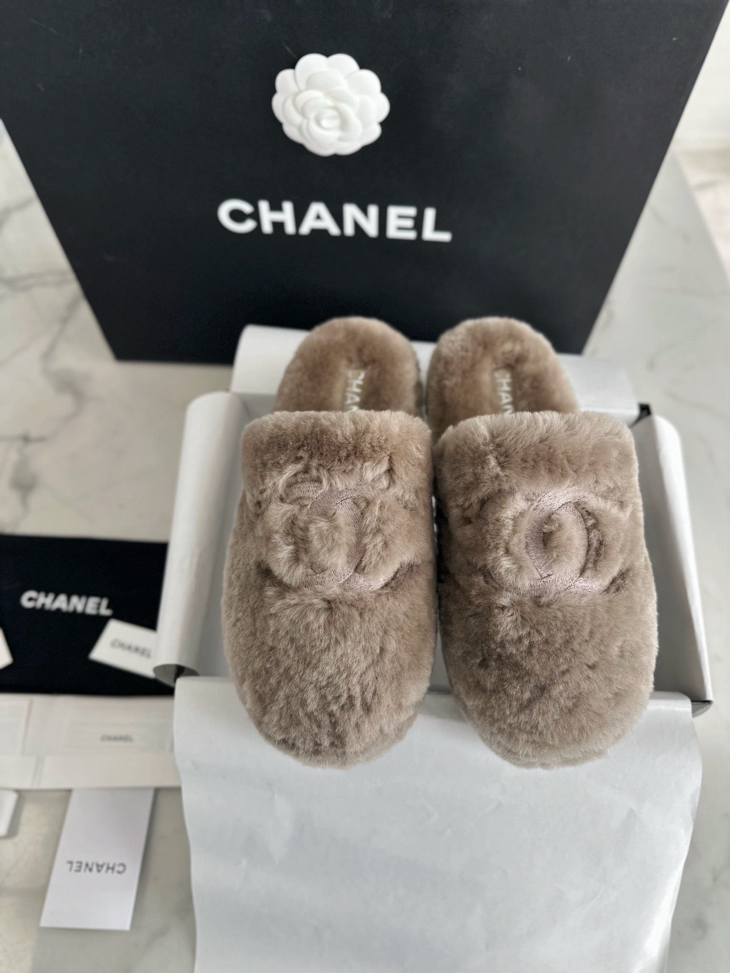 C 퍼 슬리퍼