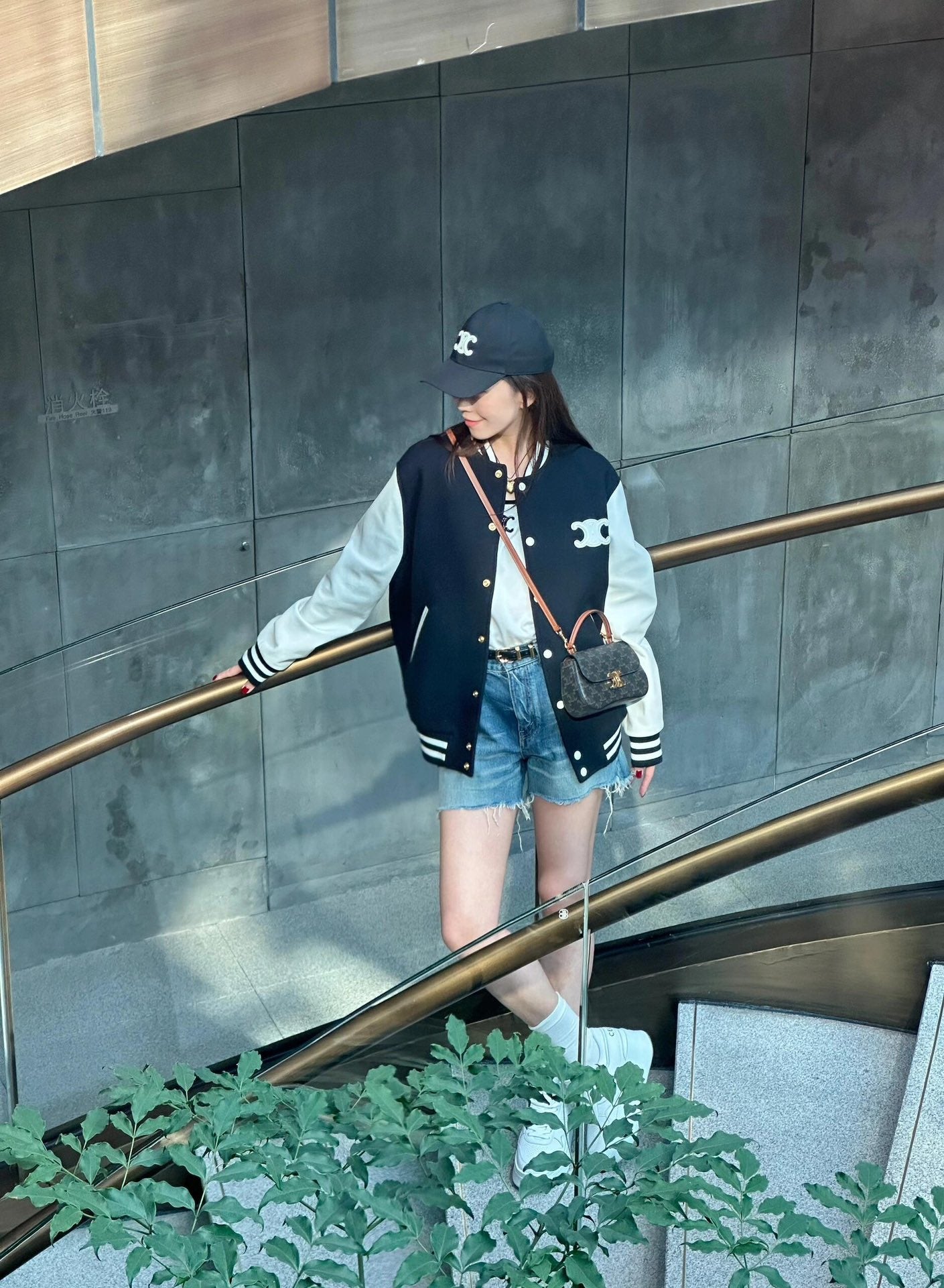 CEL 틴 롤라백 캔버스