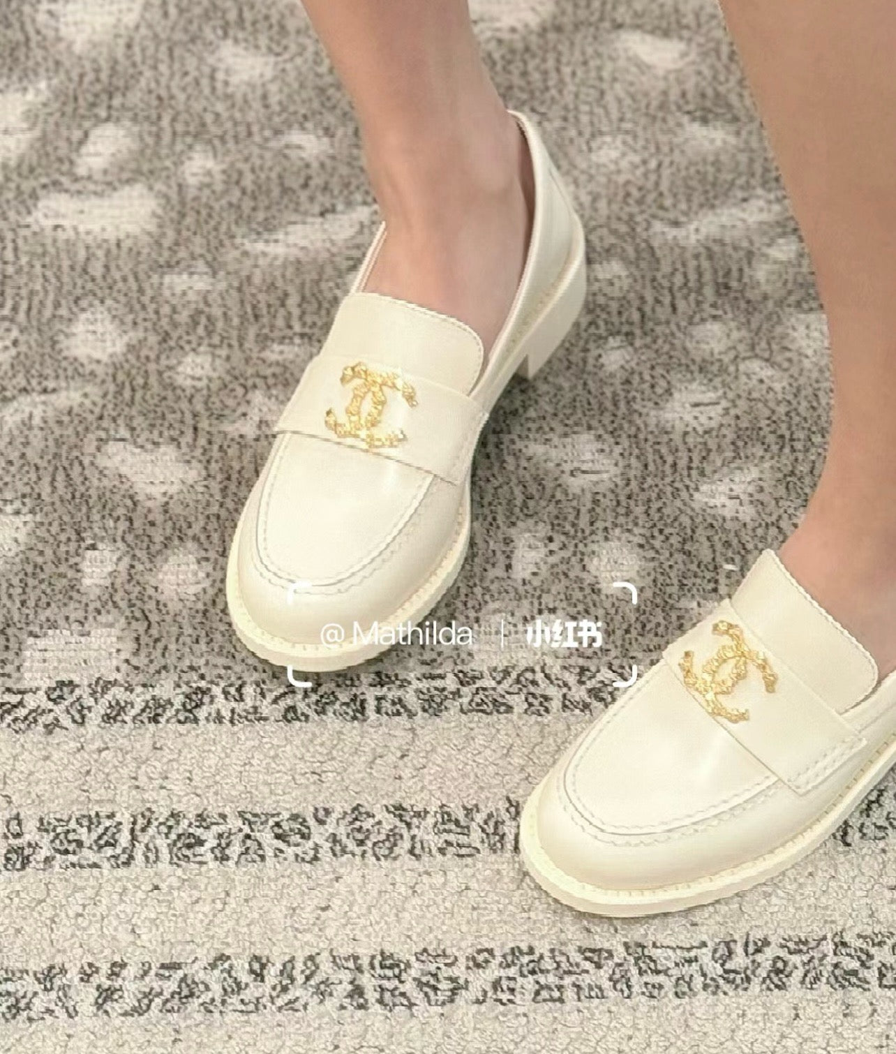 C 24SS 까멜리아 CC로고 로퍼