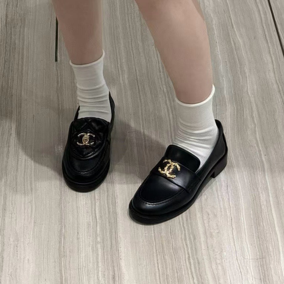 C 24SS 까멜리아 CC로고 로퍼