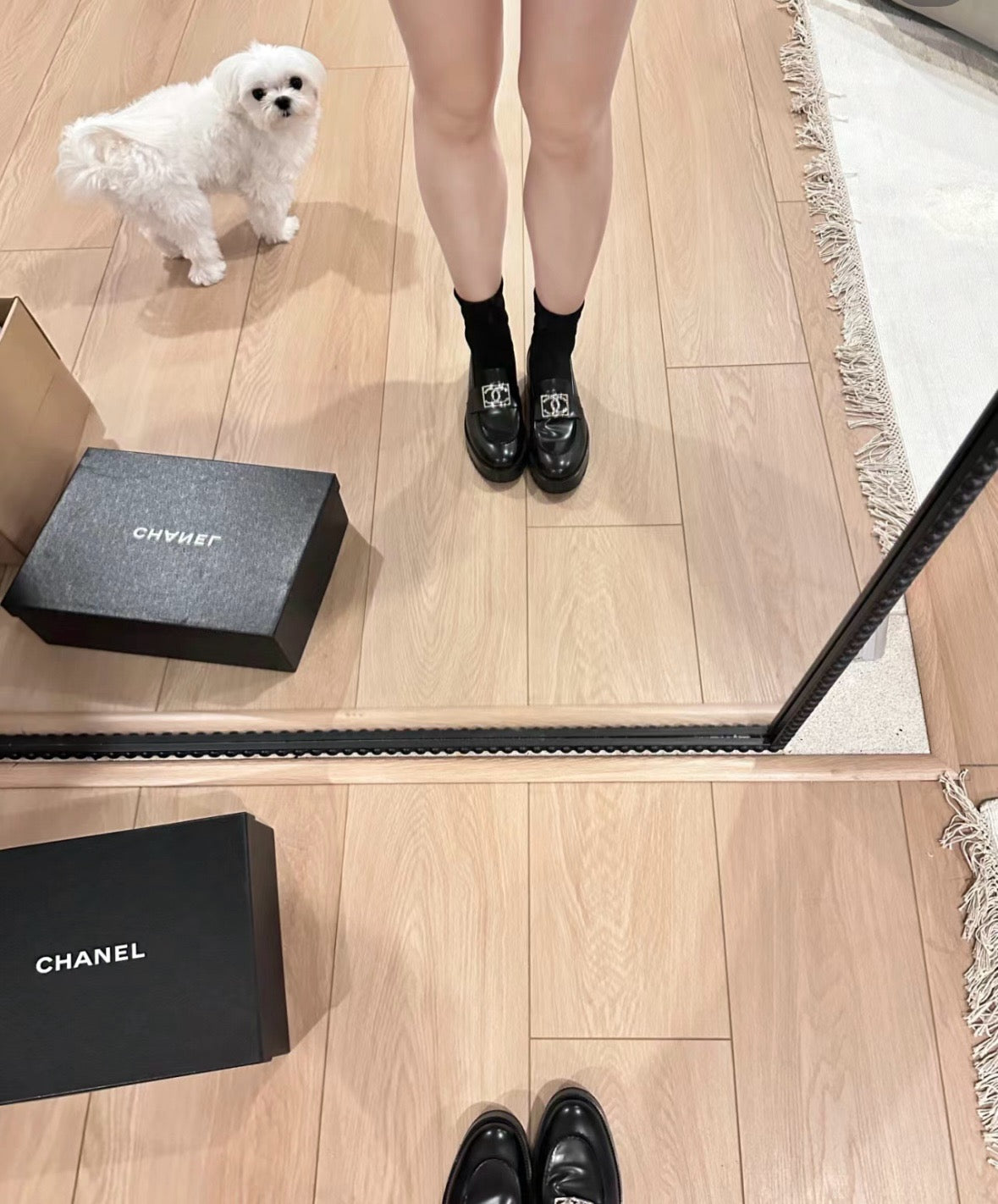 C 23B CC로고 로퍼