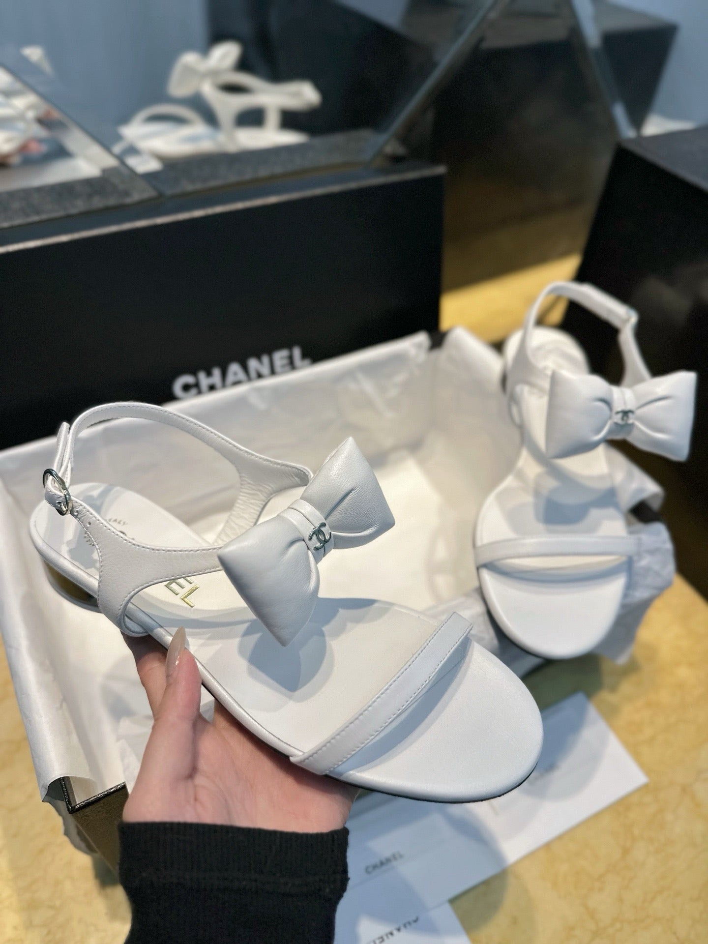 C CC 리본 샌들 플랫