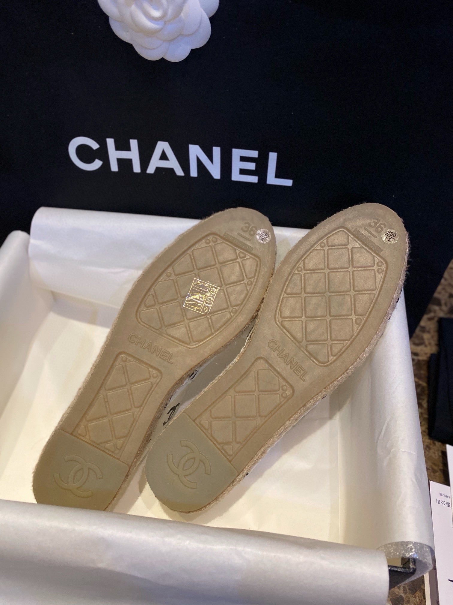 C CC 로고 프린팅 에스파듀