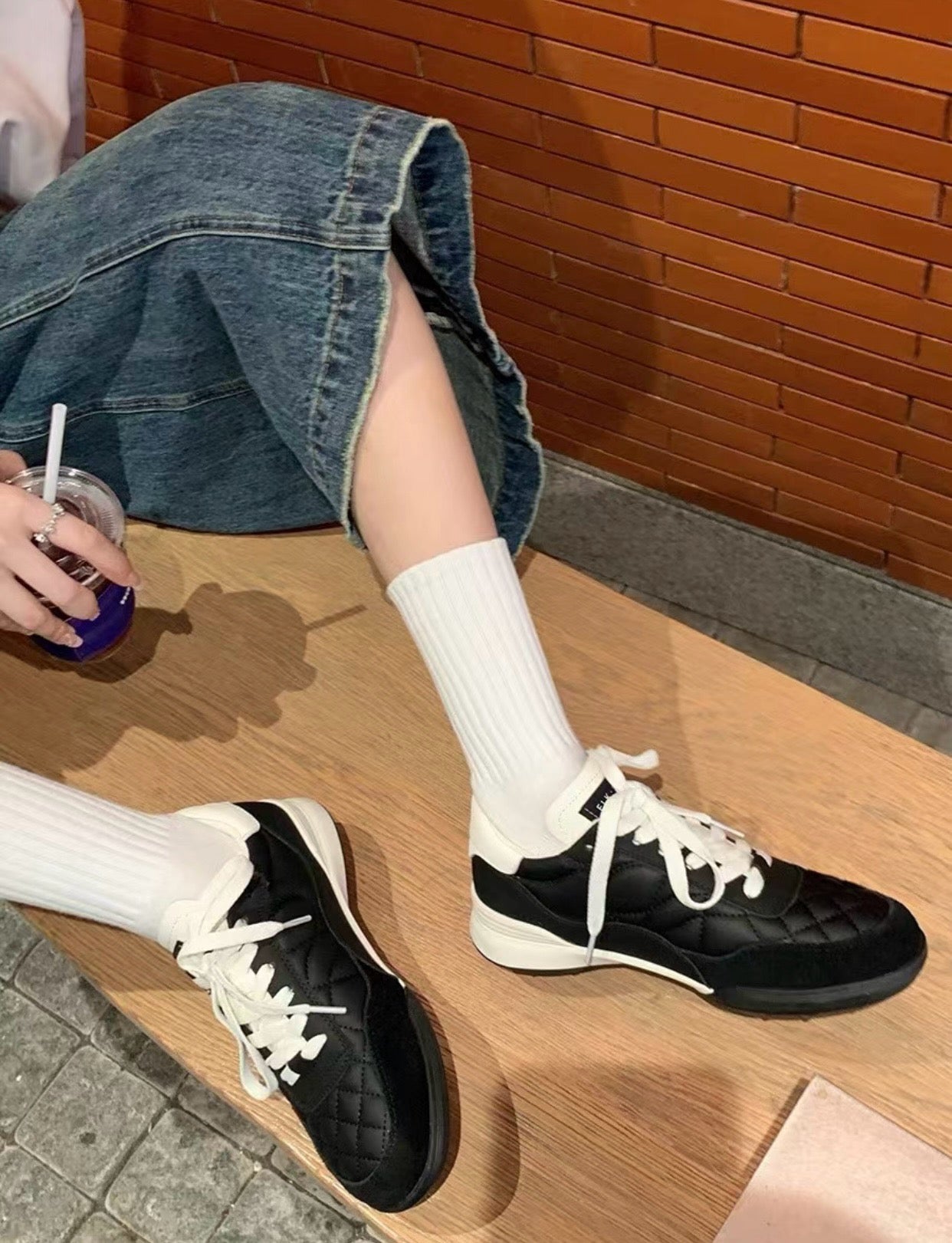 C 로우탑 퀄팅 스니커즈