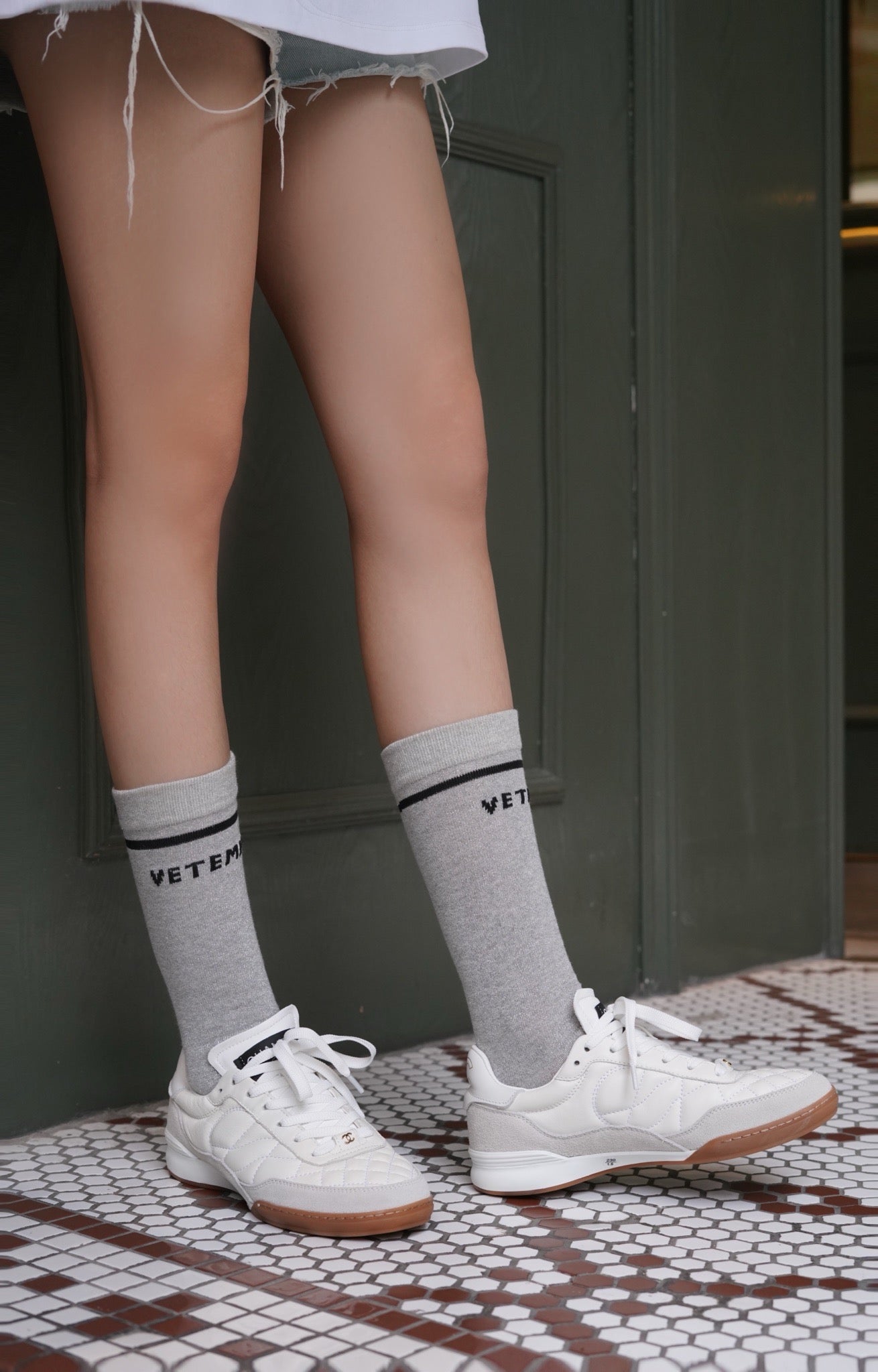 C 로우탑 퀄팅 스니커즈