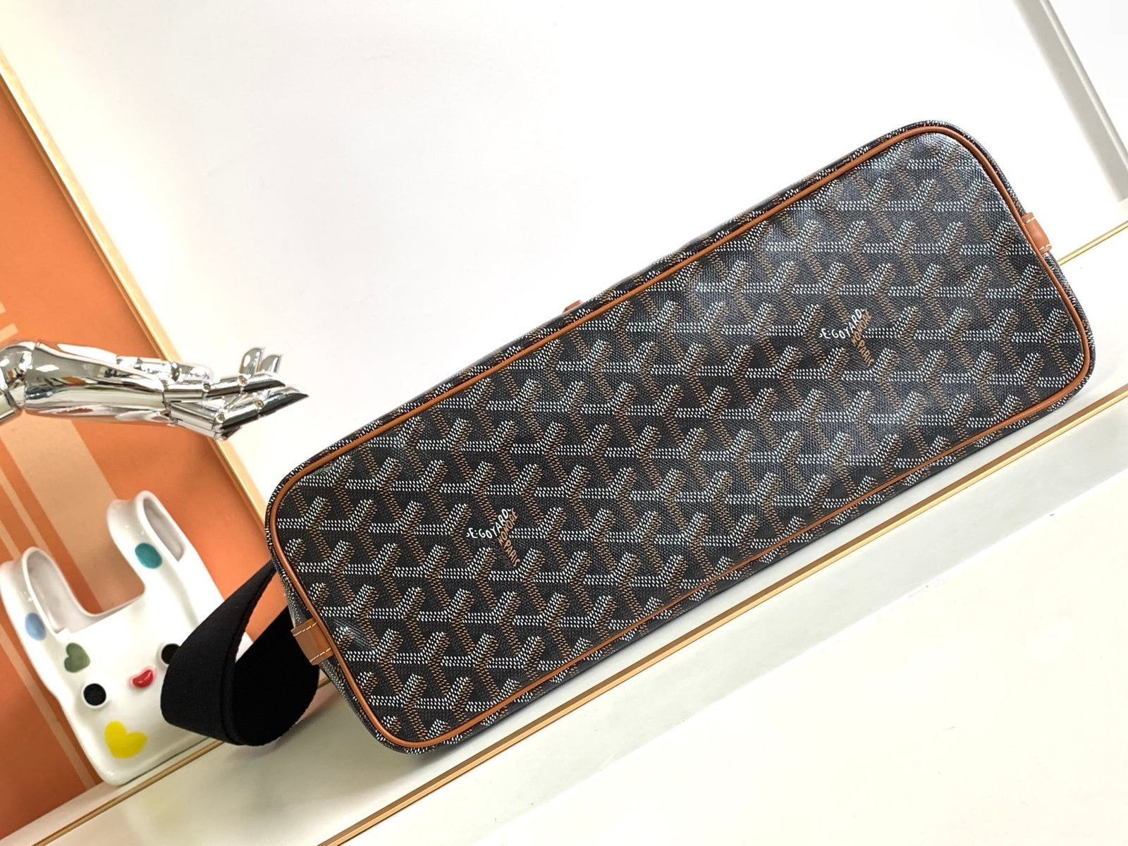 고야드 카페티엔 메신저백 MM