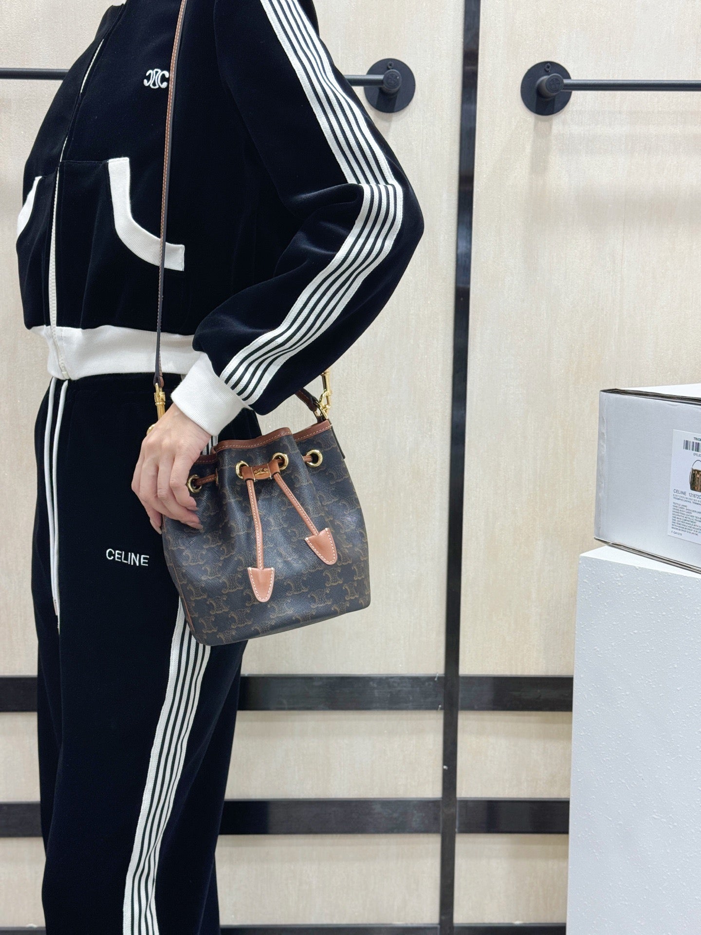 CEL 틴 클라라백 캔버스