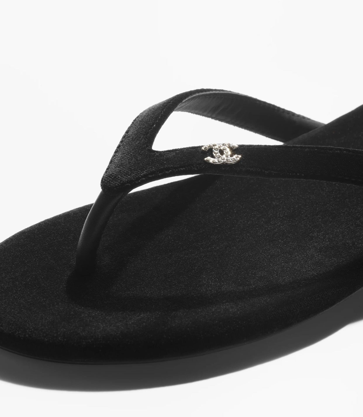 C CC 로고 벨벳 플립플랍