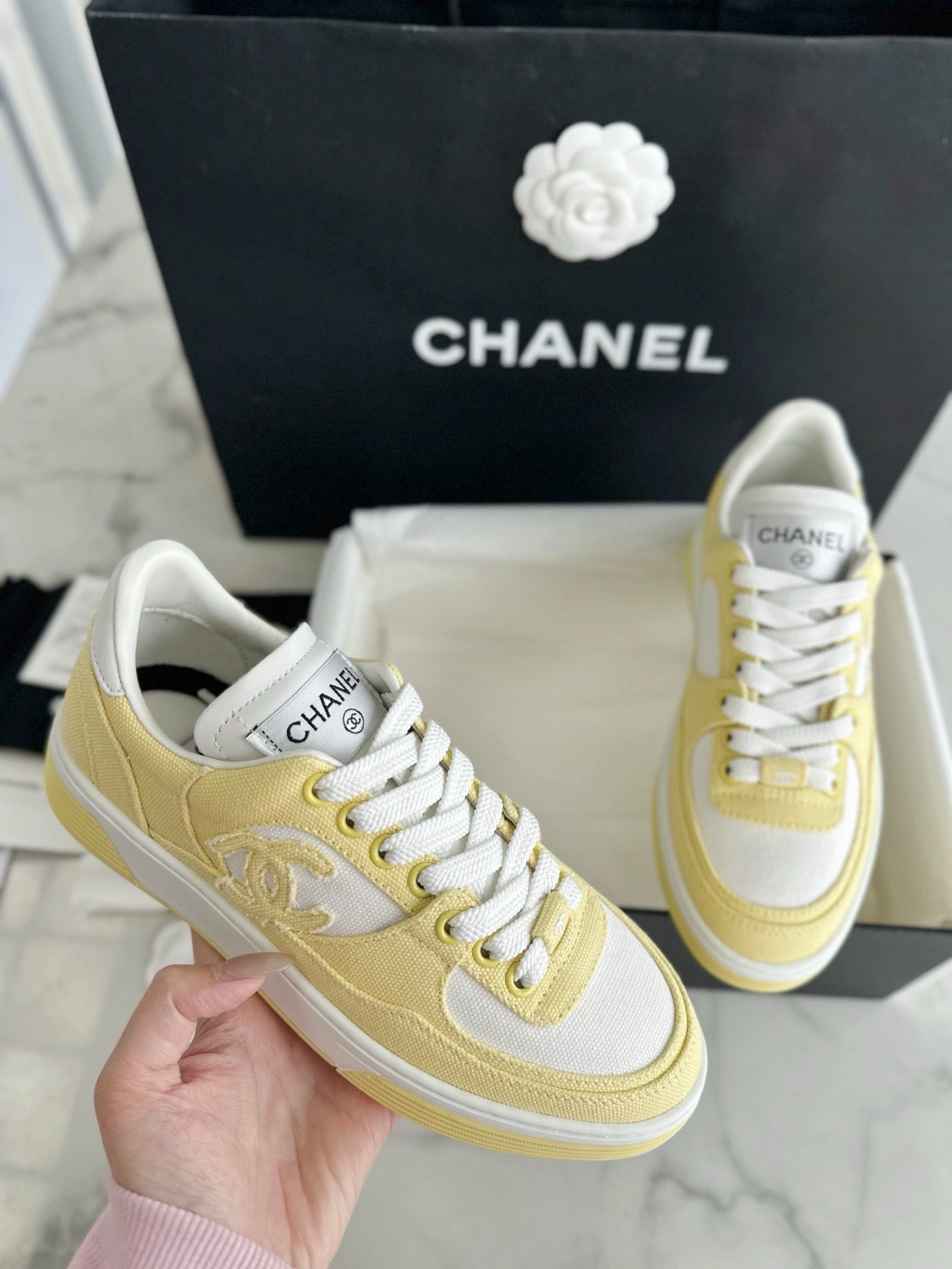 C 코튼 스니커즈