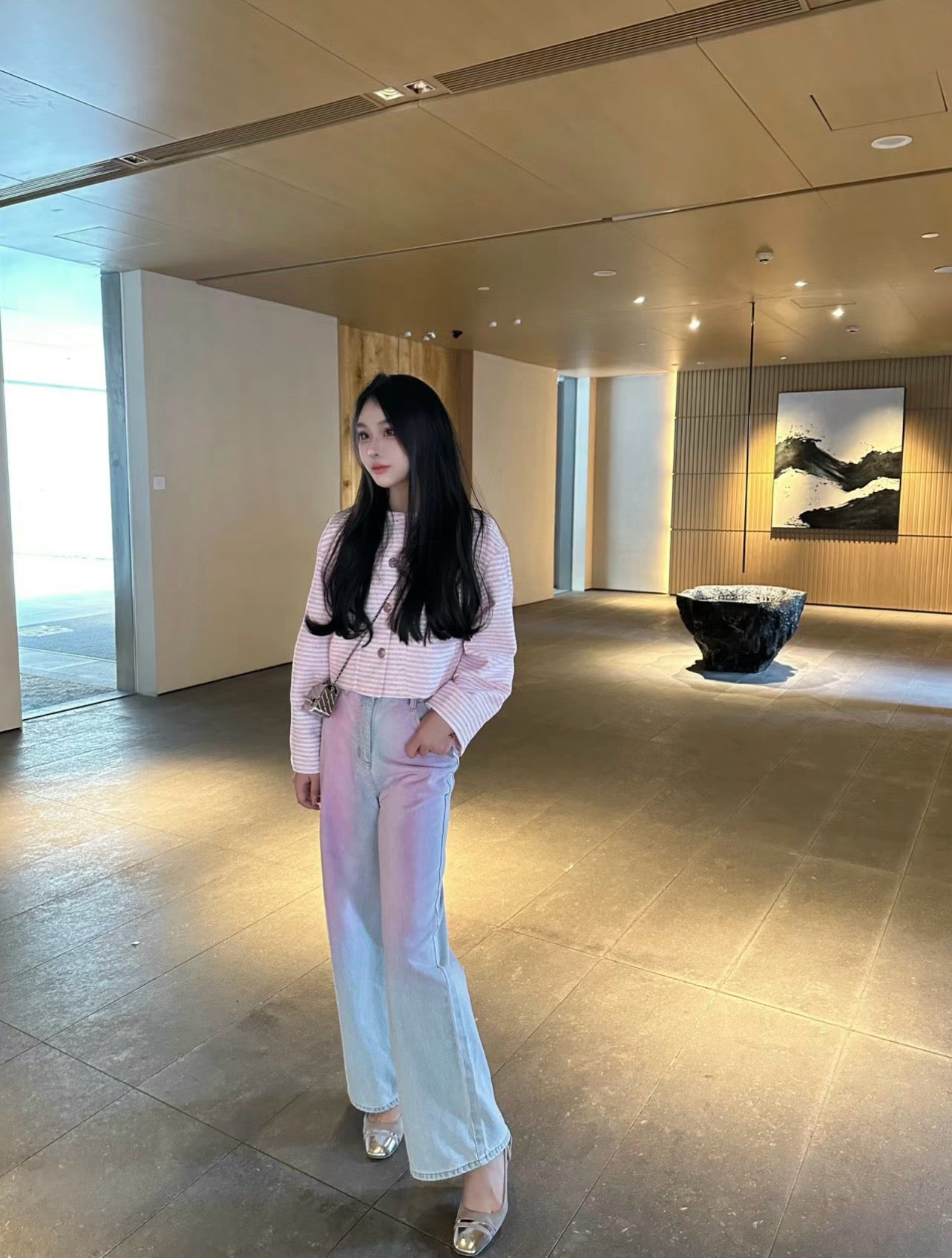 C 24C CC로고 투톤 스웨이드 슬링백